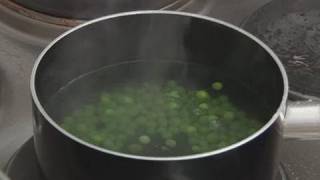 How To Prepare Peas [upl. by Reseda728]