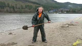 A Guide to Clamming on the Oregon Coast  Jetty Fishery Nehalem Bay [upl. by Herculie]